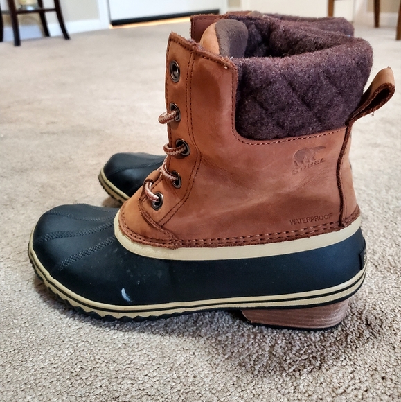 Sorel Women's Waterproof Leather & Rubber Boots size 10.5 - Picture 6 of 10
